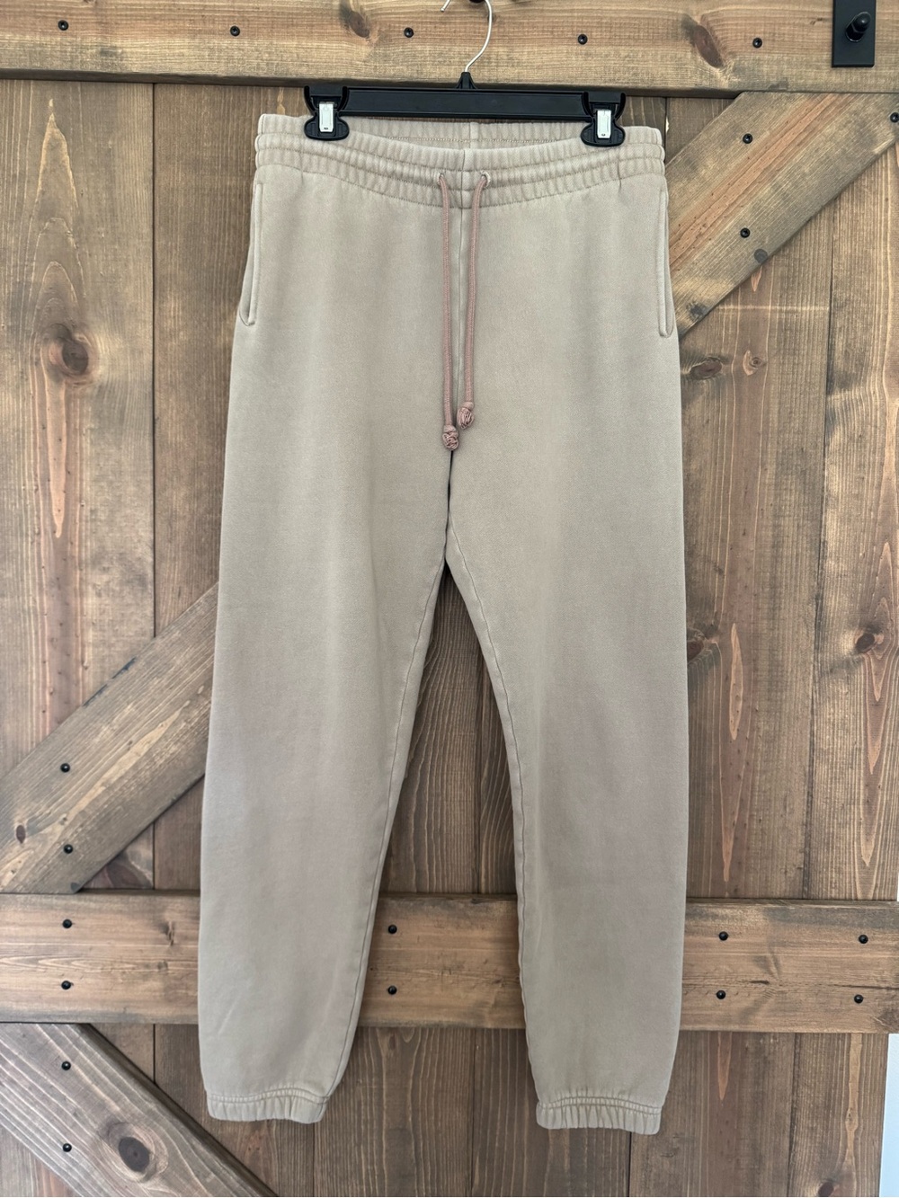 Aritzia TNA Taupe Fleece Jogger Pants Size Medium